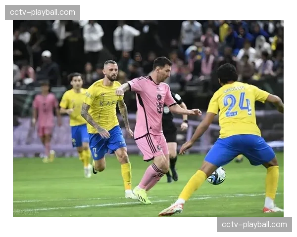 为筹备夏季海外赛，法甲联盟考察美国迈阿密与沙特利雅得场馆设施